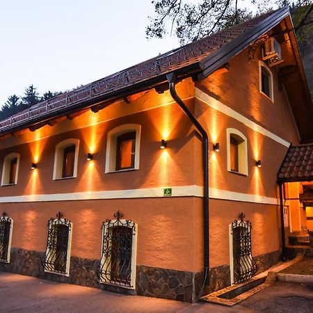 Gorska Reka Guesthouse Зрече Екстер'єр фото